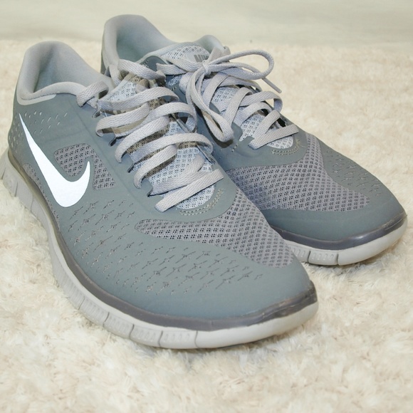 Nike Shoes - Womens Gray Nike Free 4.0 V2  Size 8